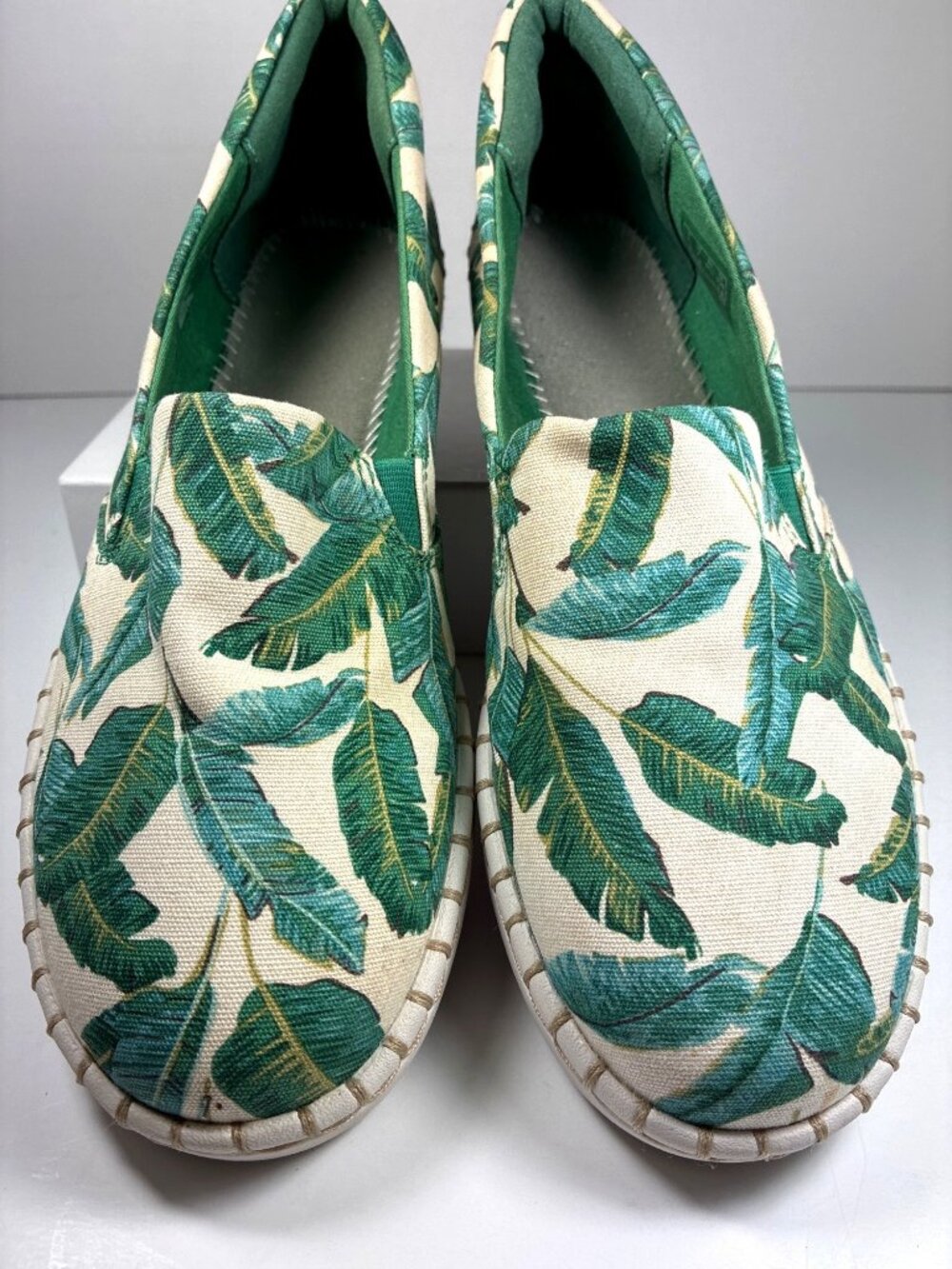 Clarks Cloudsteppers Step Glow Jade Green Leaf Slip-On Shoes 7M NWT